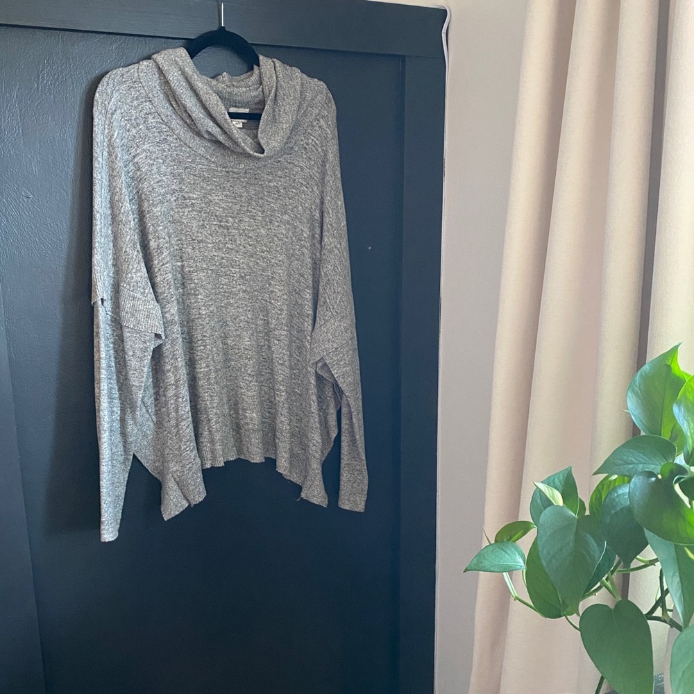 ANTHROPOLOGIE SWEATER